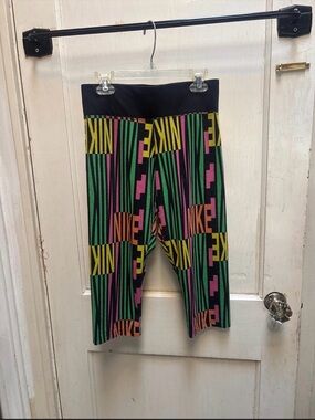 Nike cropped leggings